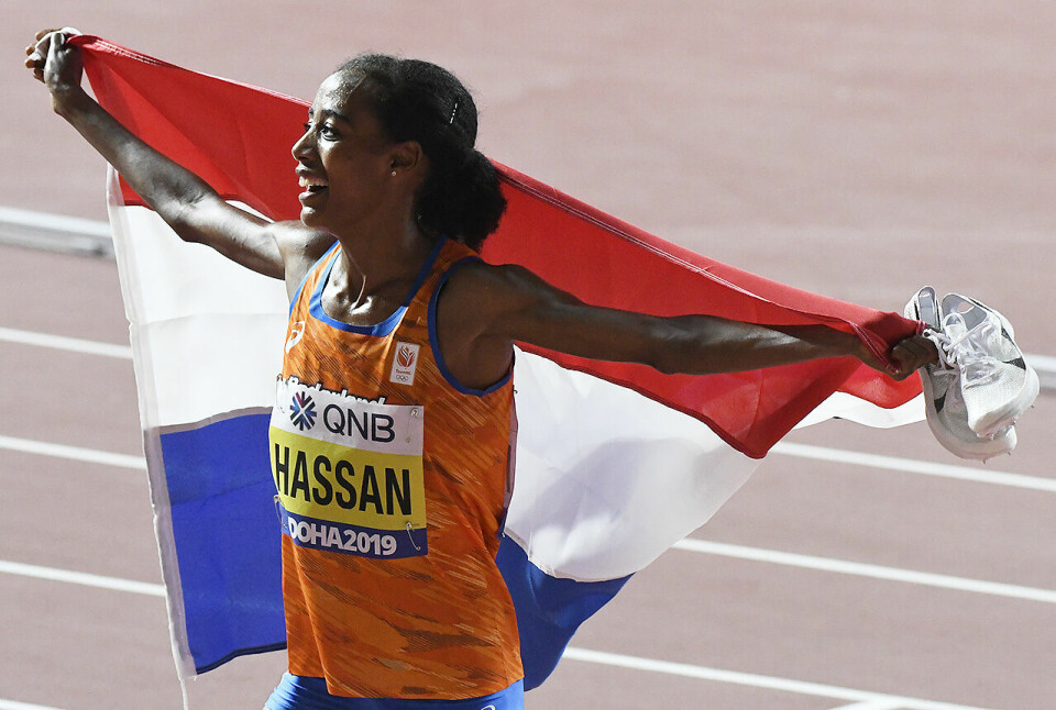 Skikkelig Sifan Hassan-show på 10 000 meteren i VM 10000-hassan-flagg_50D9639.jpg