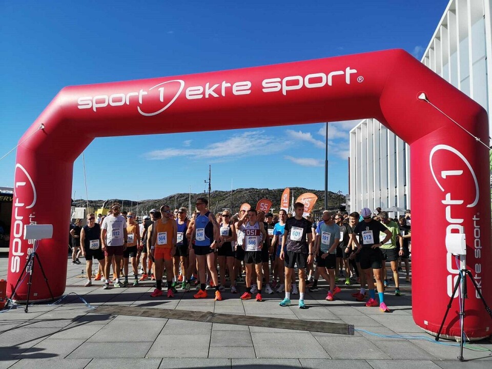 Fra fellesstarten på den største distansen, AN Mila, med 135 løpere i feltet. (Foto: Gro Thomassen/Bodø Run Festival) Fra fellesstarten på den største distansen, AN Mila, med 135 løpere i feltet. (Foto: Gro Thomassen/Bodø Run Festival)