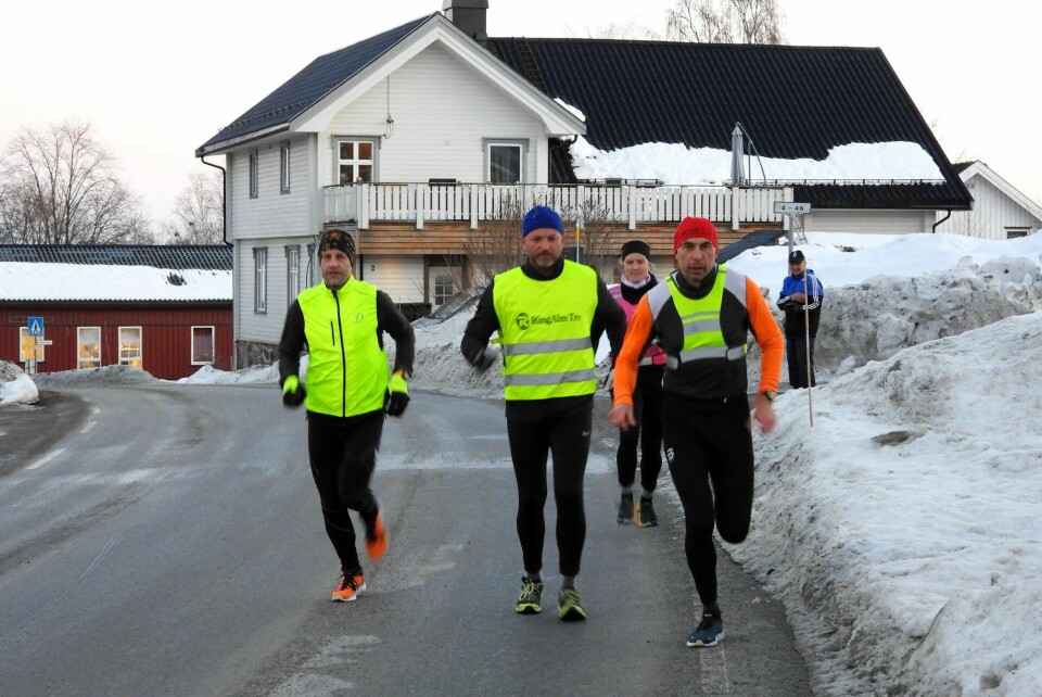 Den aktive kvartetten som utgjorde fellesstarten i avslutningsløpet (fra venstre): Thomas Pedersen, Miroslaw Baran, Anne Storslett og Jan Erik Mathiassen. (Foto: Stein Arne Negård) Den aktive kvartetten som utgjorde fellesstarten i avslutningsløpet (fra venstre): Thomas Pedersen, Miroslaw Baran, Anne Storslett og Jan Erik Mathiassen. (Foto: Stein Arne Negård)