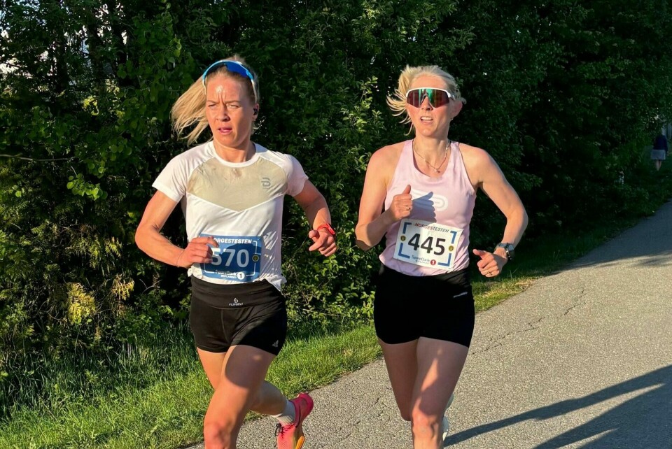 Julie Benedicte Aspesletten (til venstre) og Astrid Brathaug Sørset side om side i sola på Jessheim 16. mai. (Foto: Norgestesten) Julie Benedicte Aspesletten (til venstre) og Astrid Brathaug Sørset side om side i sola på Jessheim 16. mai. (Foto: Norgestesten)