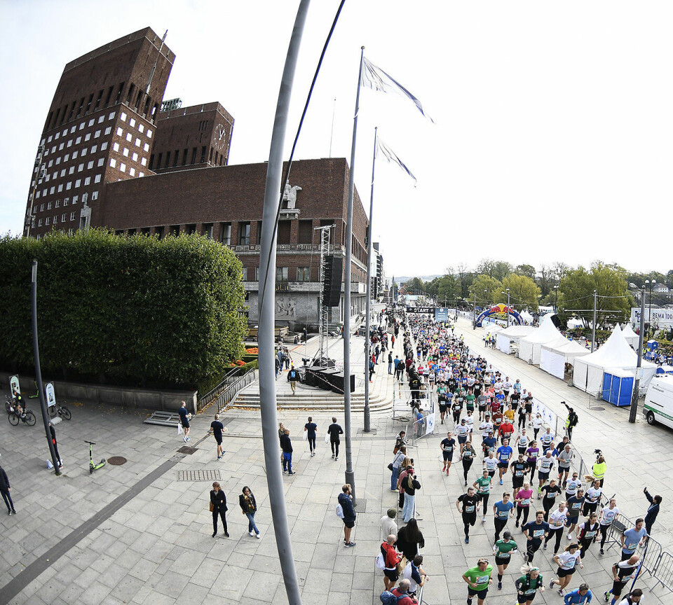 Oslo Maraton er i gang start-raadhusplassen-pulje4_50D6964.jpg