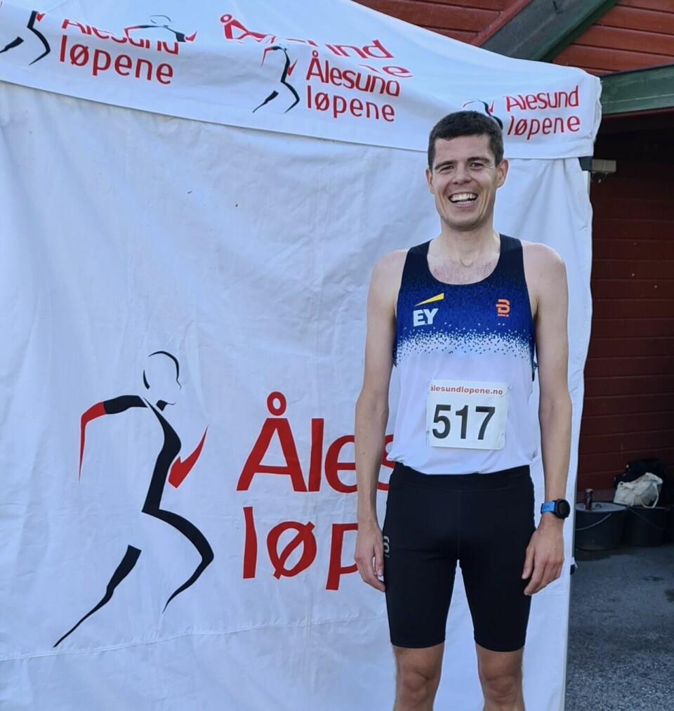Yngvild Kaspersen og Lasse Aleksander Finstad satte løyperekorder på 10 km i Ålesund 10km_Arne_Kalland_Olsen