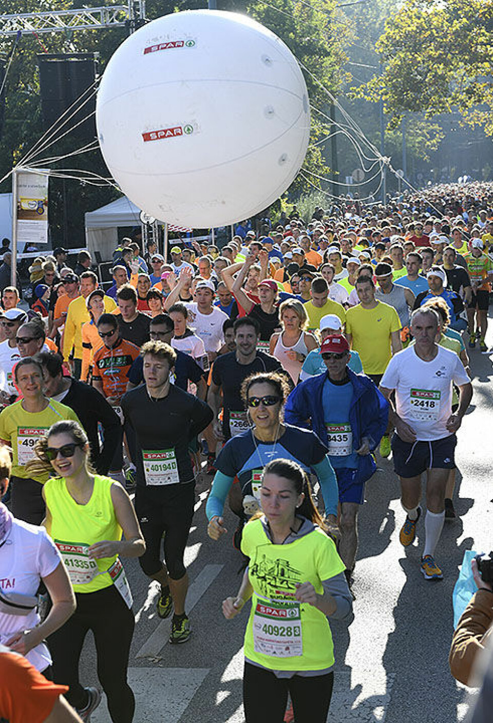 Budapest Marathon - folkefest og spennende arkitektur D5N4979.jpg