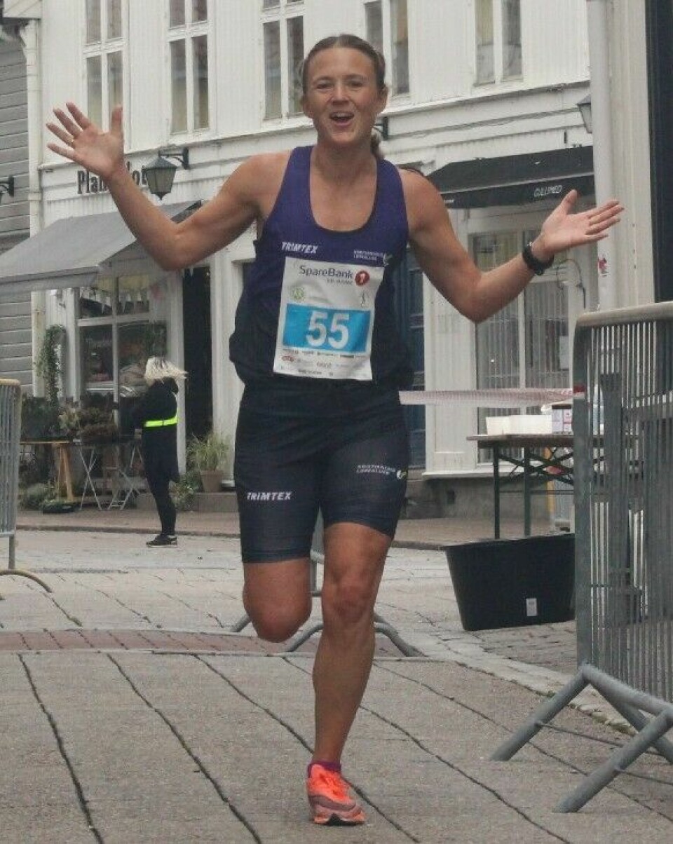 307 løpere fullførte Grimstad maratons tre distanser IMG_4630KerstinKalsas55vinder.jpg