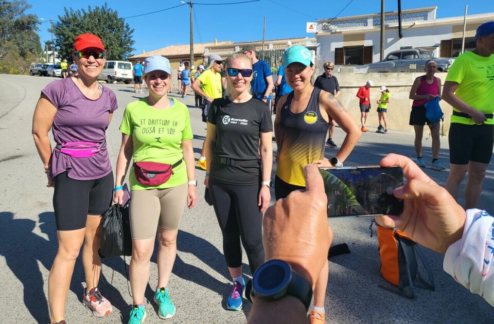 Treningsleir i Portugal i mars 2026 F.v.: Berit Nilsen, Linda Katalin Veres, Vigdis Gabrielsen Sandø og Sol Hagen på Kondistur til Portugal med Springtime i mars 2023