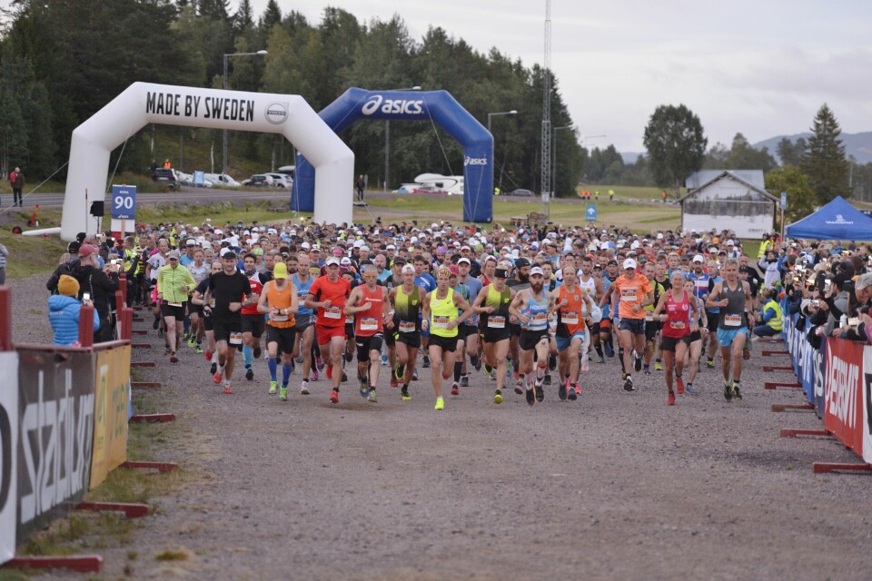 Hermansen på pallen og Brynthe nummer 8 i UltraVasan 90 km -UV-start-5835.jpg