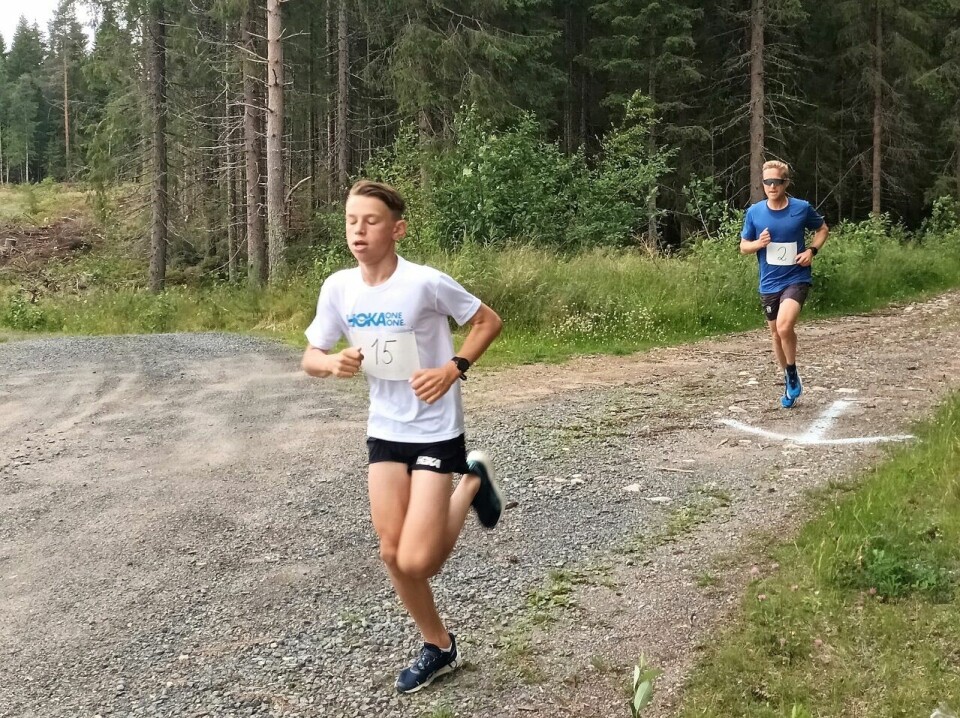 Stavåsen Kvart- og Halvmaraton for 3. gang i Elverum Lucas Berge og Amund Sigstad.jpg