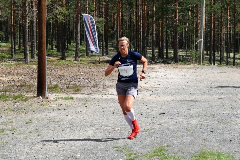 Stavåsen Kvart- og Halvmaraton for 3. gang i Elverum Rønnaug Tveito Skille.jpg