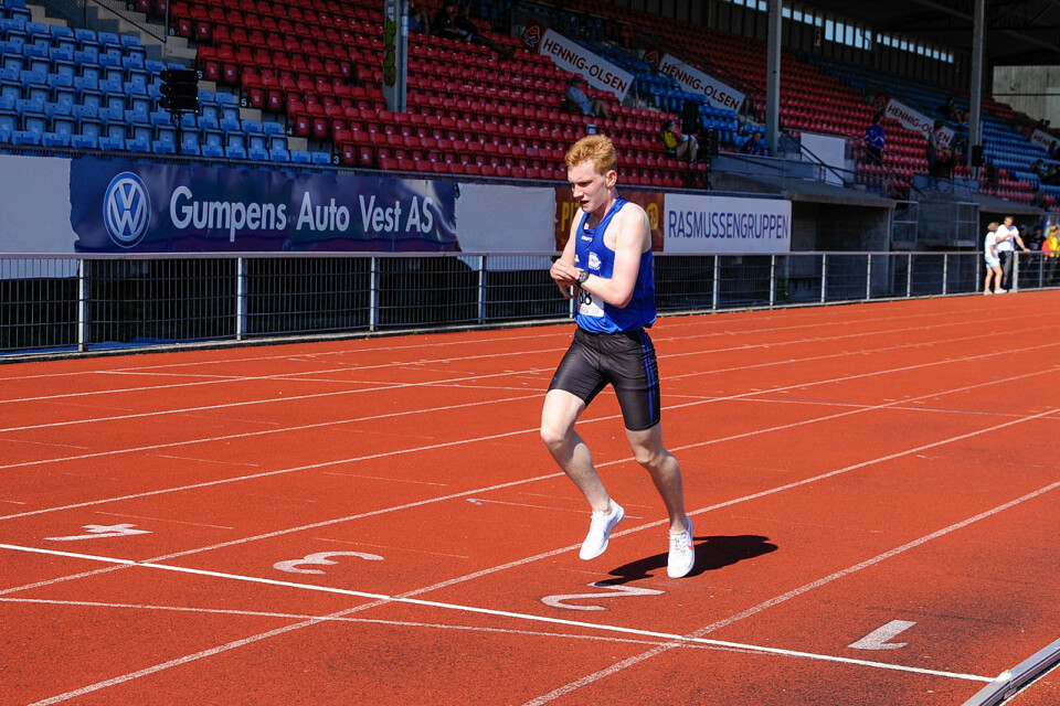 Jon Sætre ble norgesmester på 5000 meter i U20 i junior-NM _DSC2810.jpg