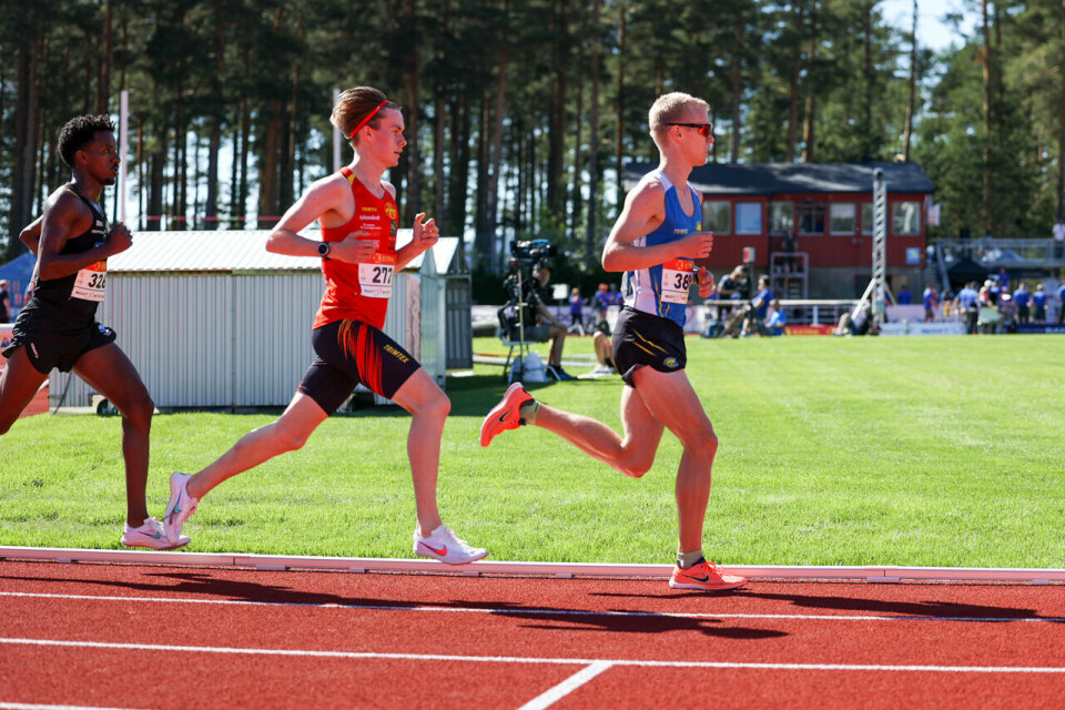Bendik Blix fra BUL Tromsø satte pers og vant B-heatet på 5000 m 272.jpg