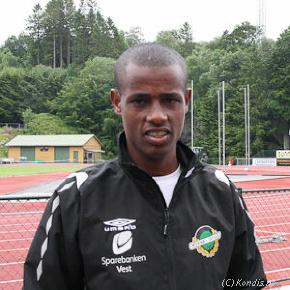 Mulugeta vant Fanaløpet Mulugeta_Hulensaw_2012_IMG_6554