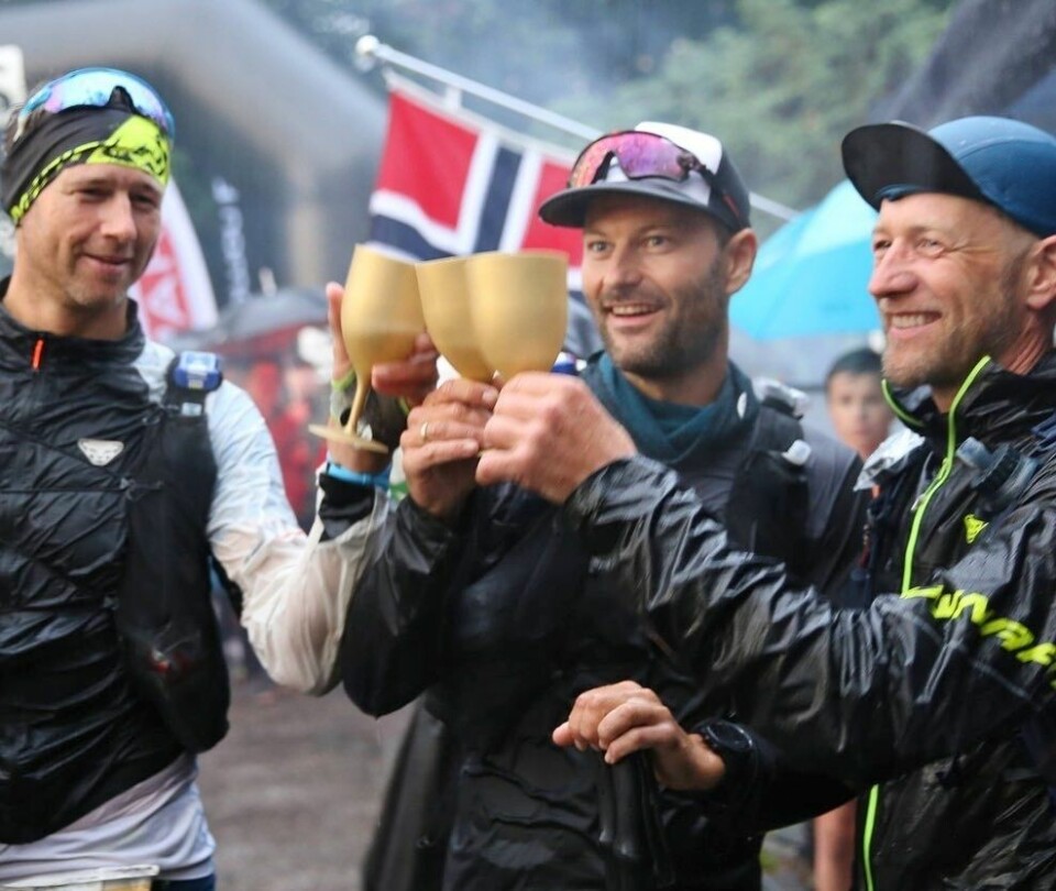 «Team Rett Vest Endurance» bestående av Eivind Svellingen, Fredrik Berentsen og Fred Husøy Andersen vant tidenes første Oslo Bergen Trail i 2021 på tiden 157 timer og 34 minutter. (Arrangørfoto) «Team Rett Vest Endurance» bestående av Eivind Svellingen, Fredrik Berentsen og Fred Husøy Andersen vant tidenes første Oslo Bergen Trail i 2021 på tiden 157 timer og 34 minutter. (Arrangørfoto)