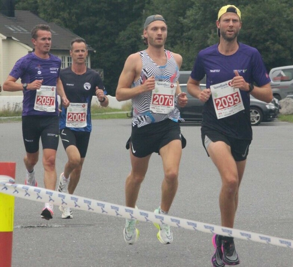 307 løpere fullførte Grimstad maratons tre distanser IMG_4706VinderePaaGroos.jpg