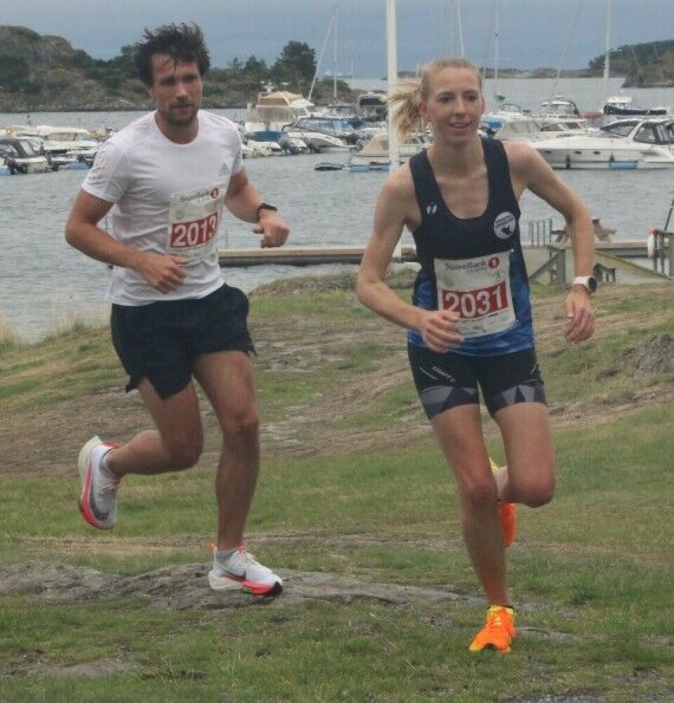 307 løpere fullførte Grimstad maratons tre distanser IMG_4717SiljeRoynstrandVenderHalvM.jpg