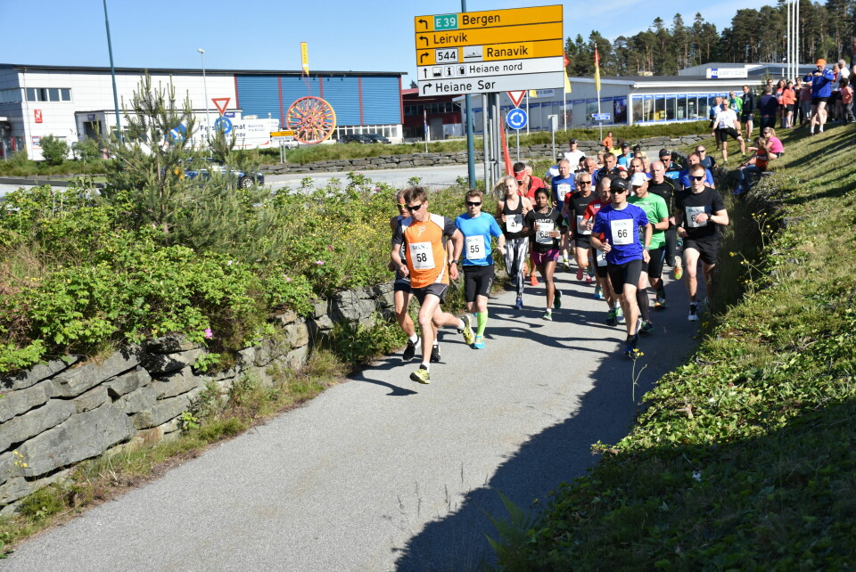 Løyperekordar på Inger Elisabeth Mæland og Lars Lunde Start halvmaraton.jpg