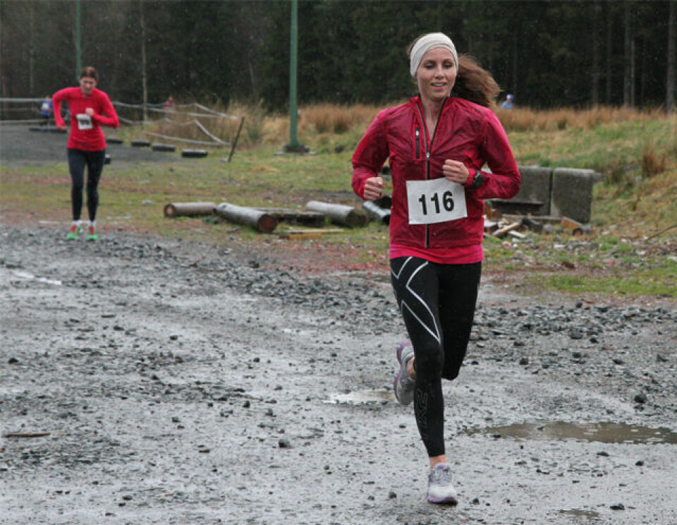Lett regn over Hordnesskogen Rundt.