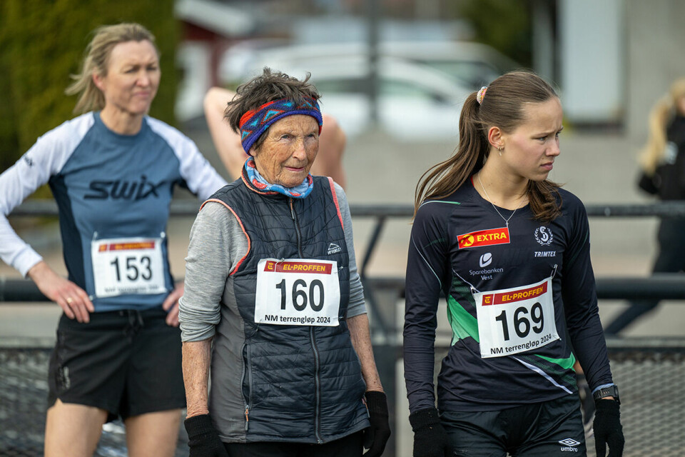 Malin Søtorp Solberg cruiset inn til NM-gull i U20 seigny-henden-og-therese-bjorland.jpg