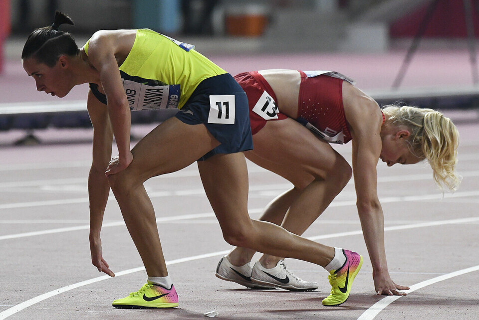 Trodde hun kunne klart finaleplass, men valgte å bryte 5000-heat2-moller-zhandarova-stabler-seg-paa-beina_50D5256.jpg
