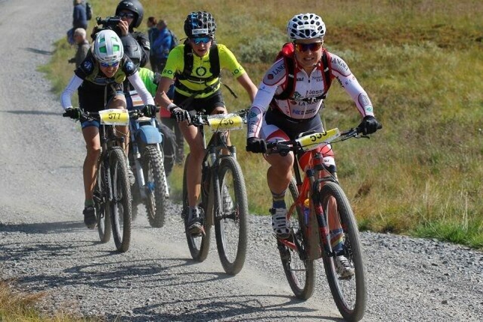 Himla skönt i Birken for Jennie Stenerhag Hovdenak_Norli_Nevin_paa_Sjusjoen.jpg