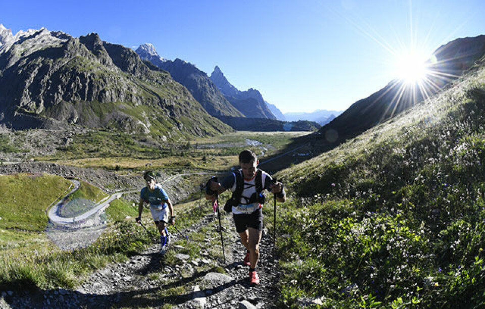 Norsk mannefall da Ultra-trail Mont Blanc starta med TDS soloppgang_50D1971.jpg