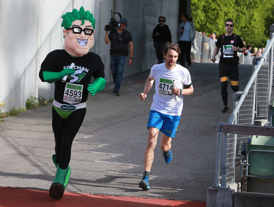 Holmenkollstafetten - der bredden får mer oppmerksomhet enn eliten Specsavers_inn_maratonporten_AZ3T4608.jpg