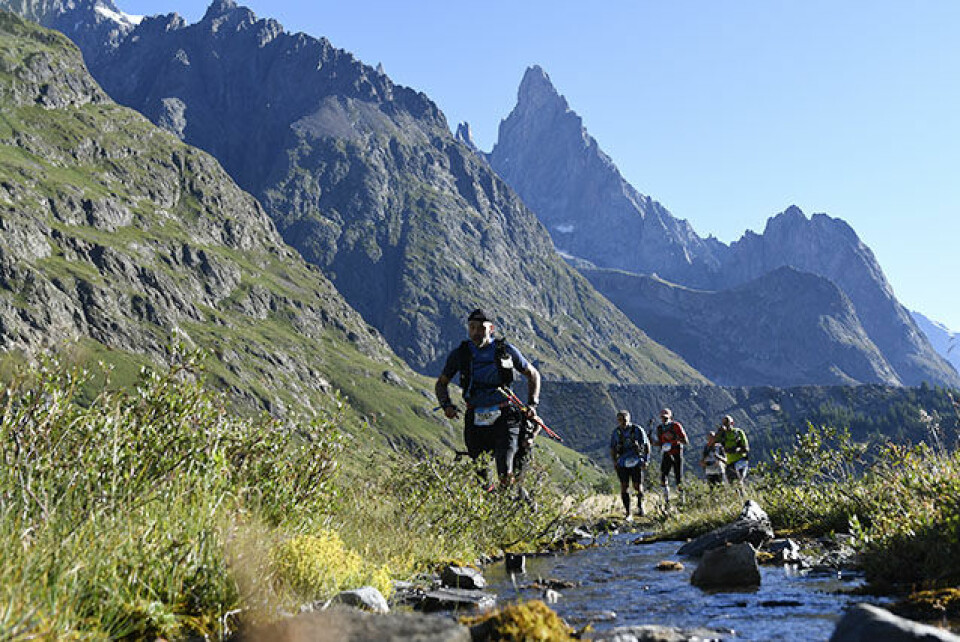 Norsk mannefall da Ultra-trail Mont Blanc starta med TDS lac-combal_50D2307.jpg