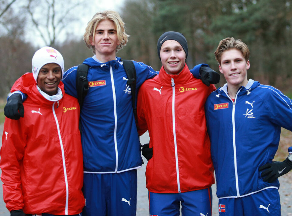 Juniorlaget minus Jakob Ingebrigtsen: Simon Steinshamn, Jonatan Vedvik, Håkon Stavik og Simen H Haugen. (Foto: Kjell Vigestad) Juniorlaget minus Jakob Ingebrigtsen: Simon Steinshamn, Jonatan Vedvik, Håkon Stavik og Simen H Haugen. (Foto: Kjell Vigestad)