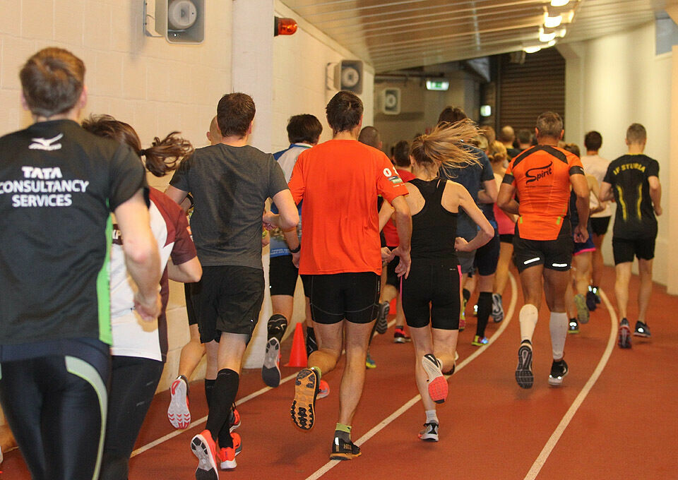 Eirik Gundersen og Mona Grindberg vant Bislett 50 km Start_bakfra_A20G9477.jpg