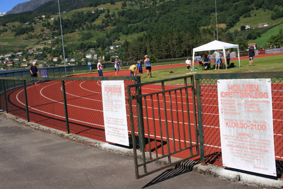 Ulvikaleikane i god atmosfære IMG_0280.JPG