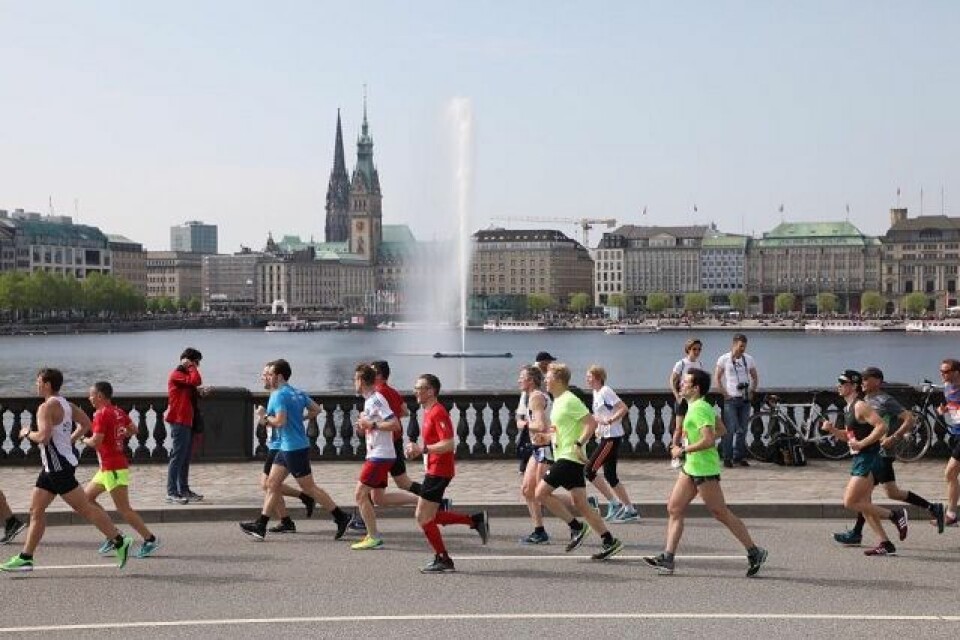 Sommerlig forhold med sol og temperaturer over 20 grader preget årets Hamburg Marathon (Foto: Hambug Marathon/Facebook). Sommerlig forhold med sol og temperaturer over 20 grader preget årets Hamburg Marathon (Foto: Hambug Marathon/Facebook).
