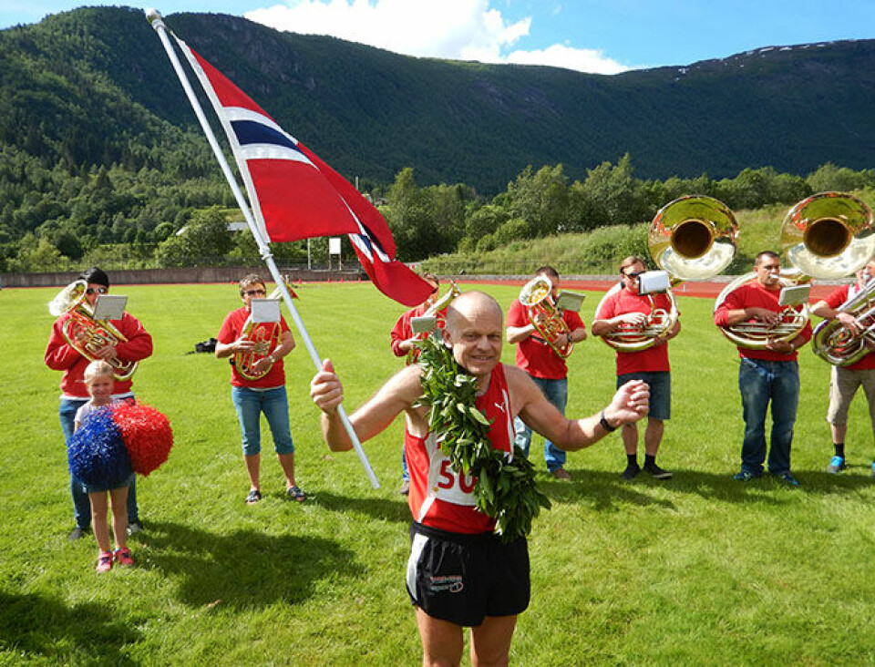 Rekorder i Hornindal på Inge Asbjørns Haugens store dag IngeAsbjørn500.jpg