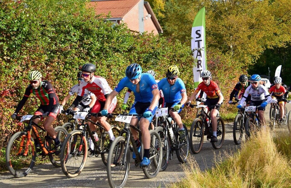 Slåstad gjør Odal'n sprekere for 46. gang med Dølisjøen Rundt Start 20 km sykkel.jpg