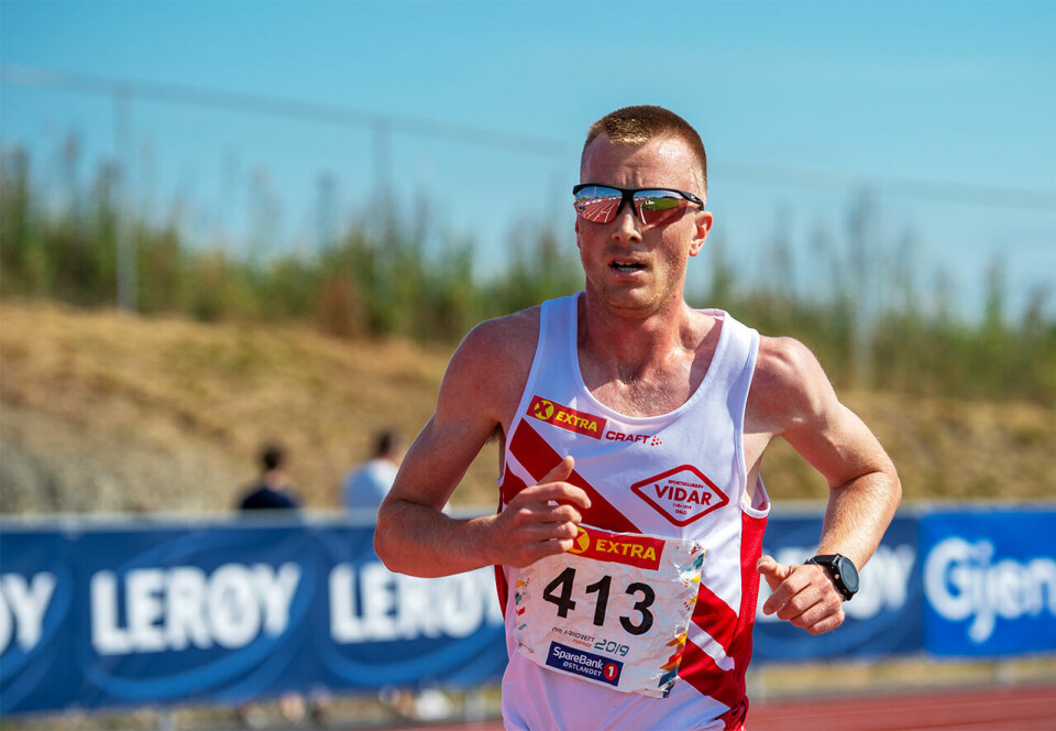 Sondre Nordstad Moen stiller i sin første konkurranse etter Valencia Marathon som gikk tidlig i desember. (Foto: Samuel Hafsahl) Sondre Nordstad Moen stiller i sin første konkurranse etter Valencia Marathon som gikk tidlig i desember. (Foto: Samuel Hafsahl)