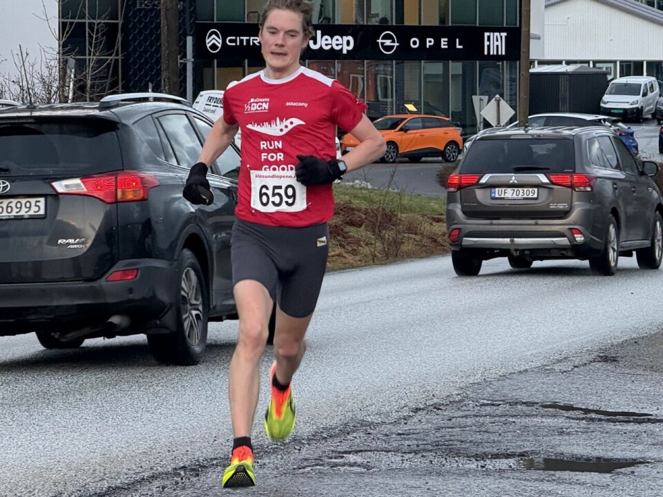 Bjorn Sether Wastvedt og Janne Elin Vatnaland vant 10 km i Ålesund 10km_Bjørn_Sether_Wastvedt