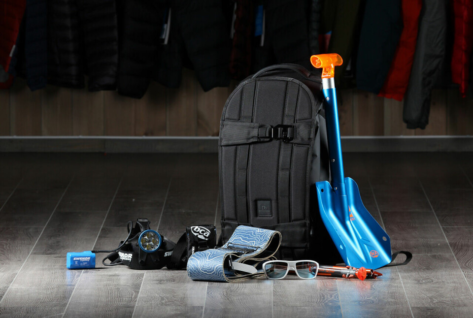 Hva trenger du av utstyr til toppturer i fjellet? Skisekk med utstyr.jpg