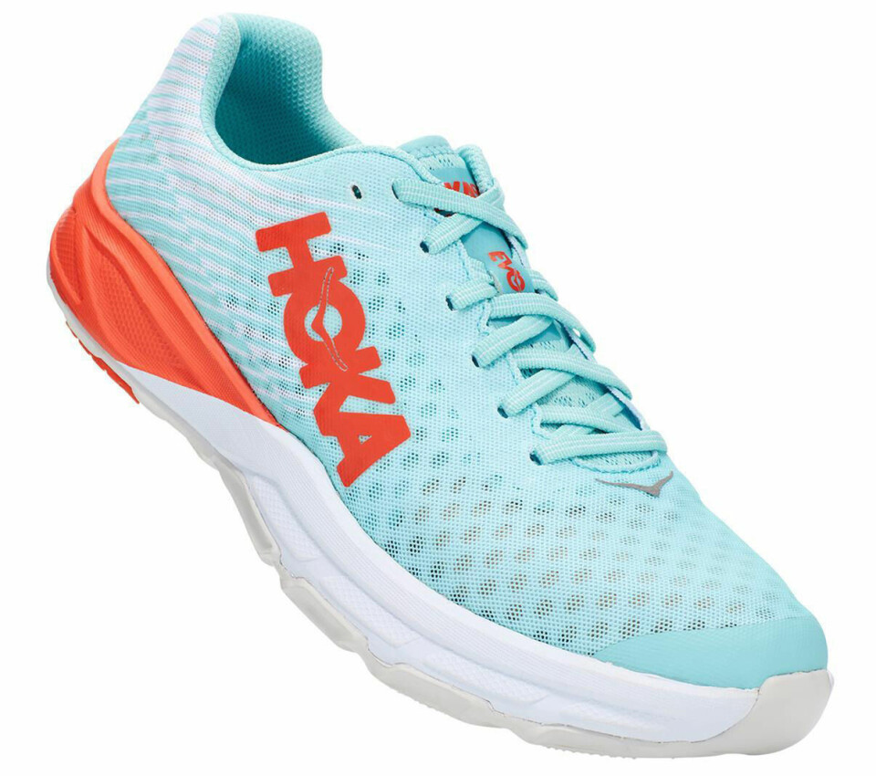 Karbon or not karbon Hoka Carbon Rocket.jpg