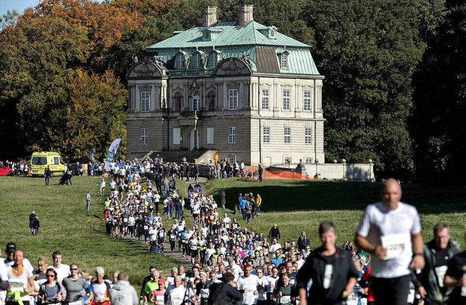 Feiring i København: Eremitageløbet for 50. gang med 133 norske deltakere Eremitageslottet_paa_retur_960.jpg