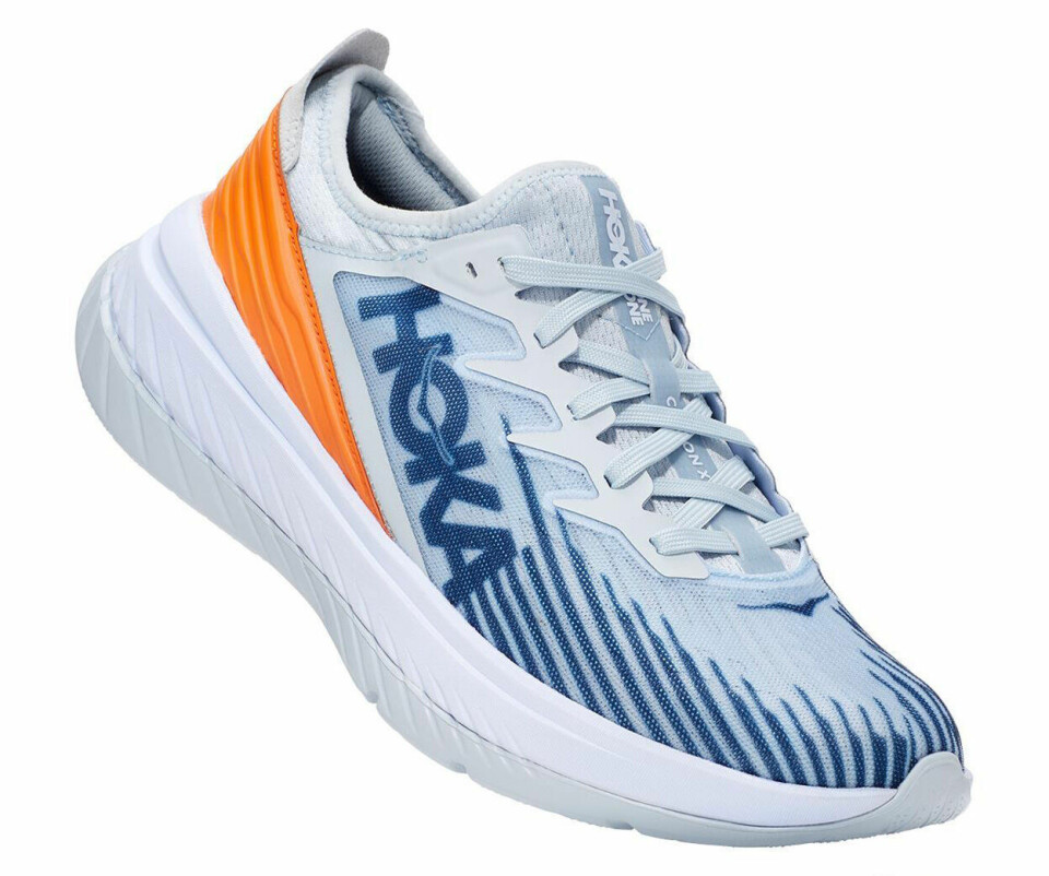 Karbon or not karbon Hoka CarbonX.jpg