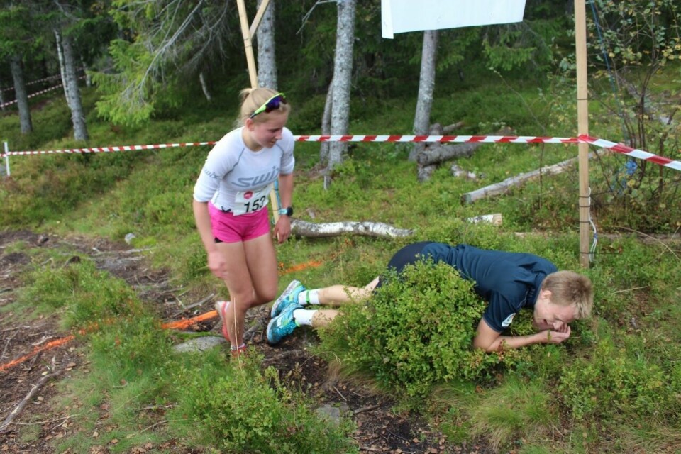 Sindre Buraas vant Rognstadkollen Opp - igjen Elise_og_utslått_løper (1280x853).jpg