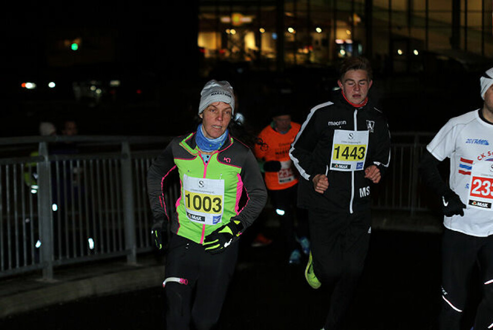 Kald avslutning for sesongens siste Åsane løpskarusell 1P1A2011.jpg