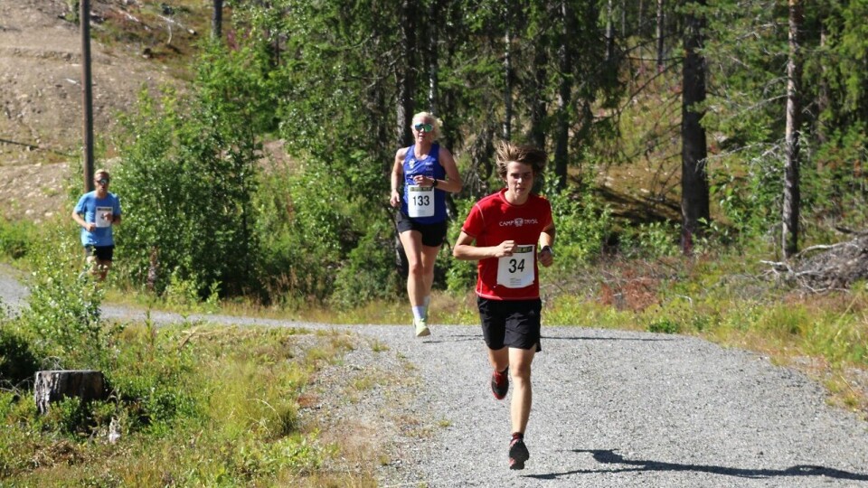 Julian Paula best i Strandvoldrunden i Trysil Julian Paula, Marte Kjøren og Amund Sigstad 2022.jpg