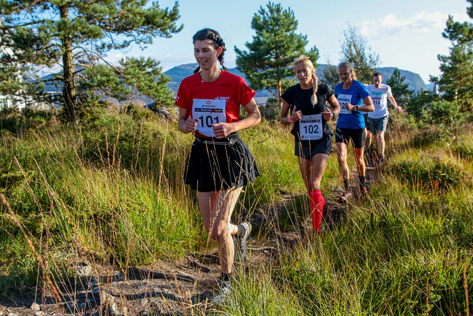Her er det Veronika Stuksrud som leder an denne gjengen i den korte løypen. Veronika Stuksrud vant 5 km. (Alle foto: Arne Dag Myking) Her er det Veronika Stuksrud som leder an denne gjengen i den korte løypen. Veronika Stuksrud vant 5 km. (Alle foto: Arne Dag Myking)