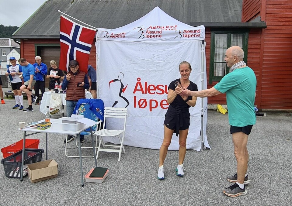 Njål Tyssing vant 10 km i Vasstrandmila i Ålesund 10km_Vinner_kvinner