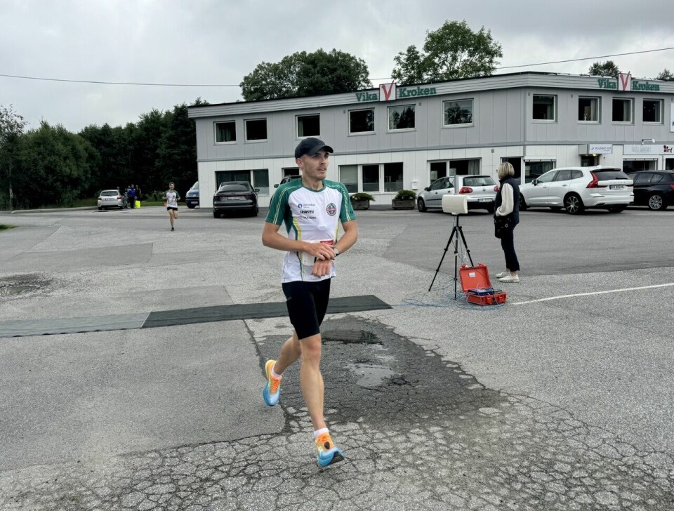 Njål Tyssing vant 10 km i Vasstrandmila i Ålesund 5km_Espen_Utgård_Saether_løp