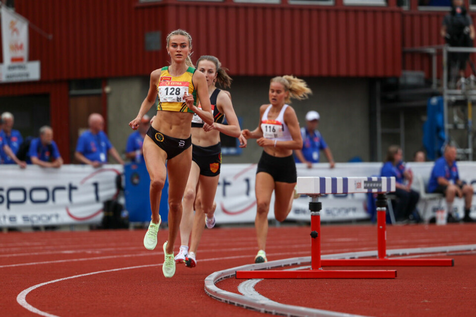 NM friidrett avsluttes i dag: Hvem vinner 1500 m og 10000 m? ks 1500m Amaile svingen.jpg