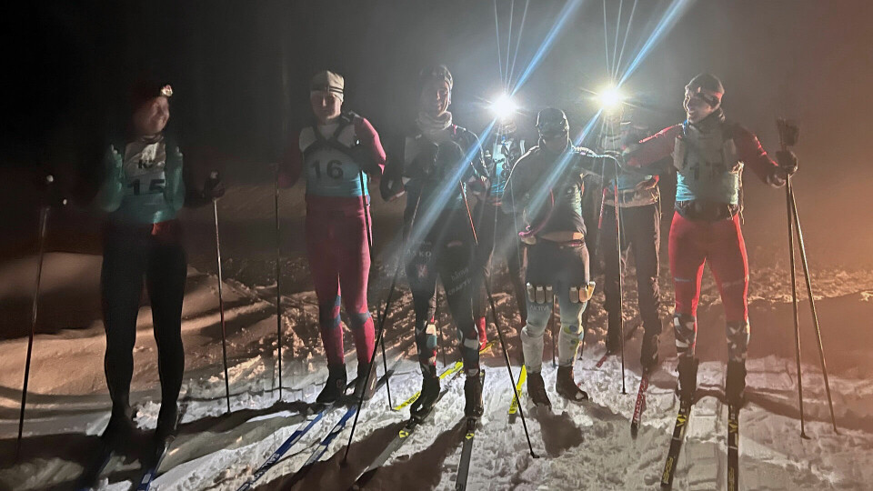 7 deltakere stilte til start i 180 km-klassen (Foto: Gro Siljan Hjukse / Privat) 7 deltakere stilte til start i 180 km-klassen og like mange på normaldistansen 130 km. (Foto: Gro Siljan Hjukse / Privat)