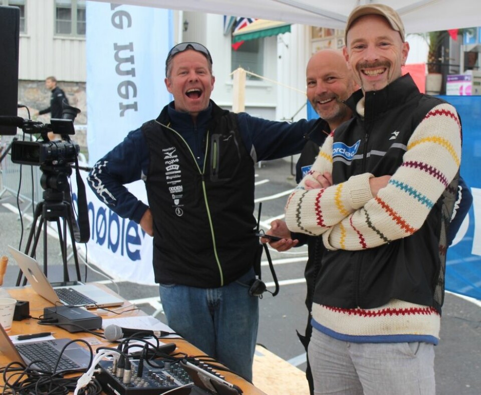 Våt, men strålende debut for Grimstad maraton Sceneshow og streamning.jpg