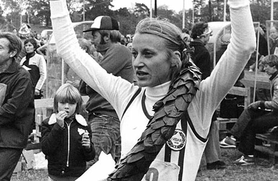 12 siere: Grete Waitz vant Lidingøloppet hele 12 ganger. I dag er det 65 år siden vår største løpestjerne ble født. 12 siere: Grete Waitz vant Lidingøloppet hele 12 ganger. I dag er det 65 år siden vår største løpestjerne ble født.