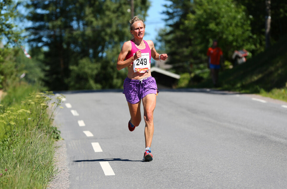 Tre overlegne Størmer-seire i Stomperudløpet Stomperudløpet2018-17km-Siri Størmer.jpg