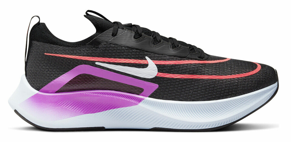 Test av løpesko for asfalt 2022 k2203-Nike Zoom Fly 4 Herre.jpg